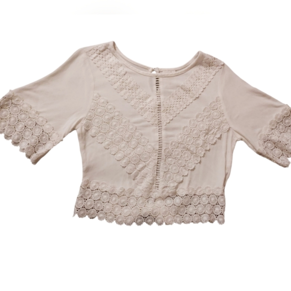 Self-Esteem Elegant Cream Lace Women's Top Lots Of Lace Bow In Back